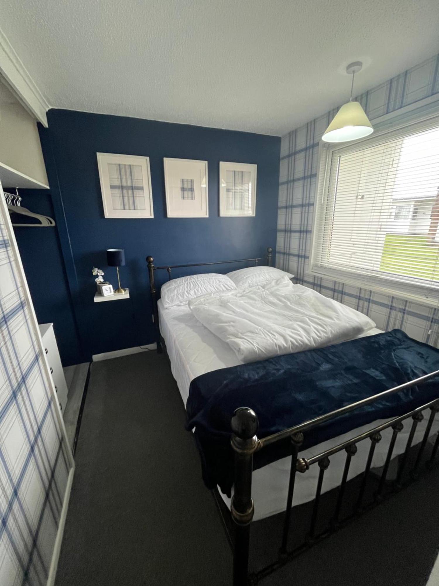 Holidayz Chalet 58: Pet-Friendly Beach Retreat in Hemsby Exterior photo